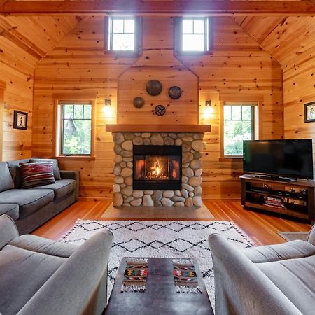 On The River Wooded Bliss Cabin Near Loloma McKenzie Bridge المظهر الخارجي الصورة
