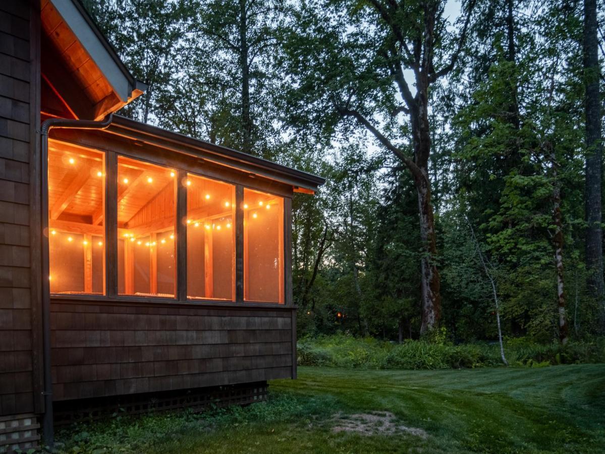 On The River Wooded Bliss Cabin Near Loloma McKenzie Bridge المظهر الخارجي الصورة