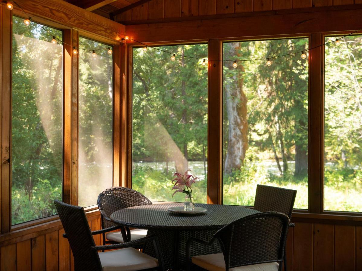 On The River Wooded Bliss Cabin Near Loloma McKenzie Bridge المظهر الخارجي الصورة